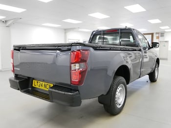 Used Isuzu D-Max 2024 for sale - 76941546: Photo