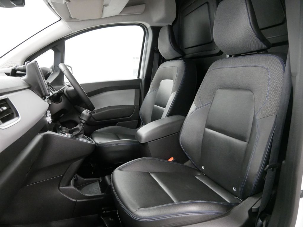 Used Nissan Other 2023 for sale - 76623299: Photo 5