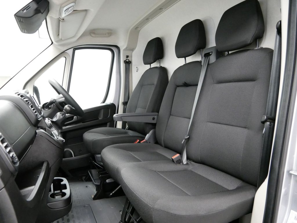 Used Citroen Relay 2024 for sale - 76724356: Photo 5