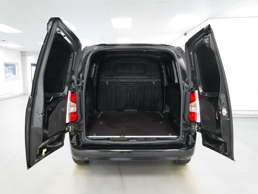 Used Vauxhall Combo 2019 for sale - 76934773: Photo 2