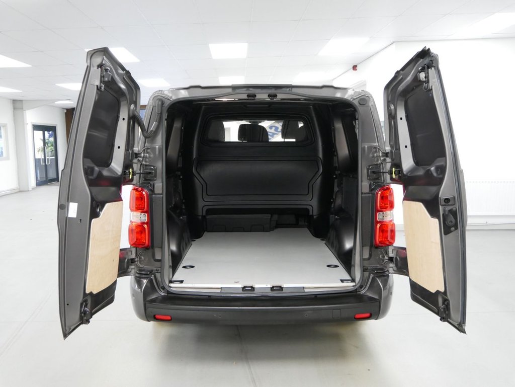 Used Vauxhall Vivaro 2022 for sale - 76469708: Photo 5