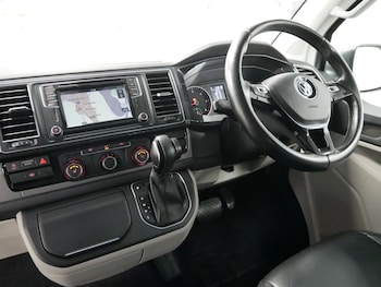 Used Volkswagen Transporter 2017 for sale - 77835060: Photo