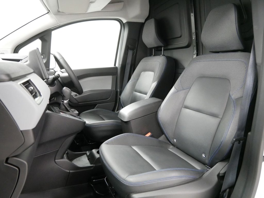 Used Nissan Other 2024 for sale - 77780307: Photo 5