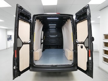 Used Volkswagen Crafter 2021 for sale - 76617177: Photo