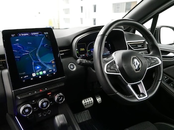 Used Renault Clio 2023 for sale - 78749401: Photo