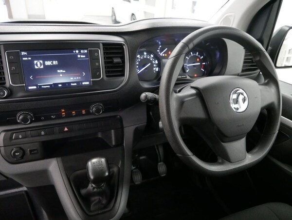 Used Vauxhall Vivaro 2022 for sale - 75067561: Photo 3