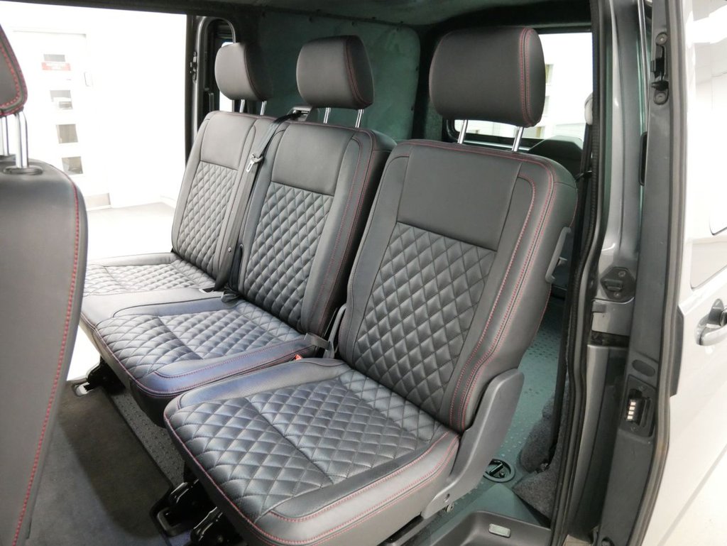 Used Volkswagen Transporter 2022 for sale - 76623396: Photo 3