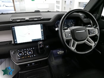 Used Land Rover Defender 2022 for sale - 78181232: Photo