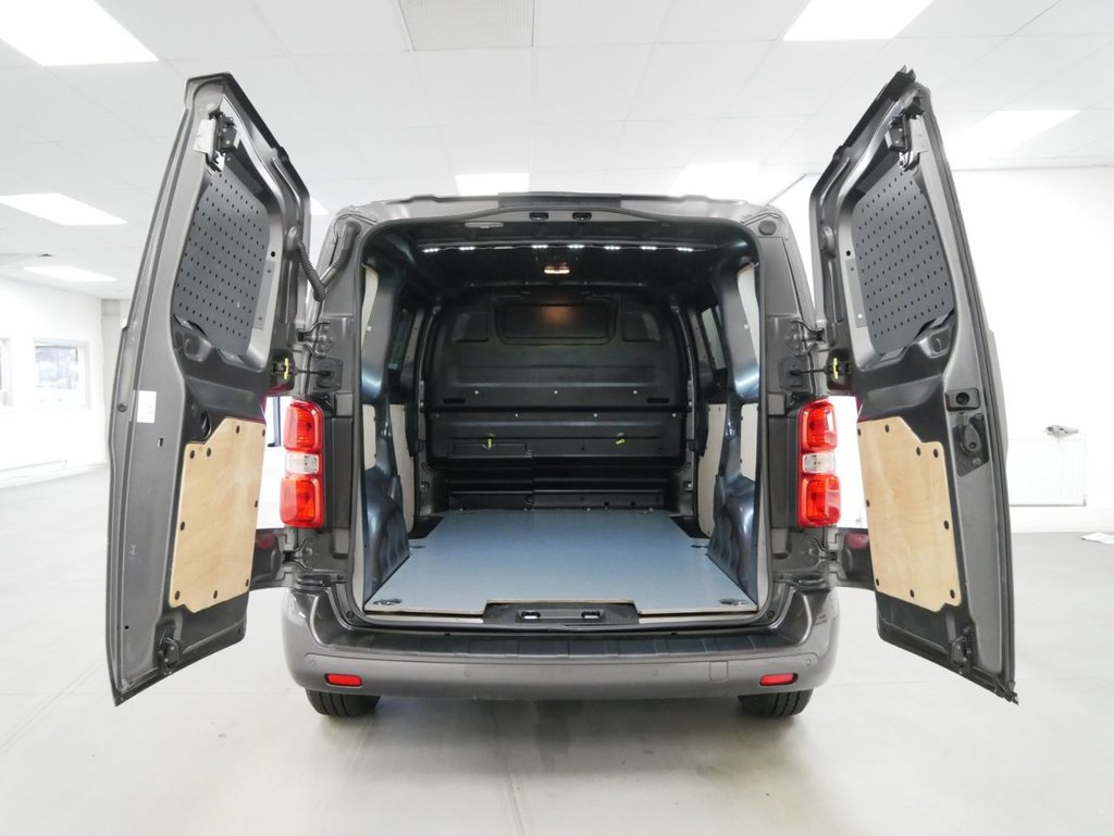 Used Vauxhall Vivaro 2021 for sale - 77904933: Photo 6