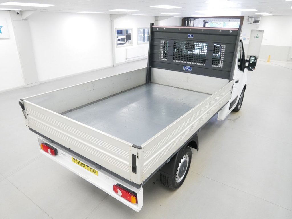 Used Vauxhall Movano 2018 for sale - 77654682: Photo 2