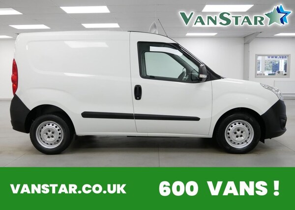 Used Vauxhall Combo 2017 for sale - 76303774: Photo 1