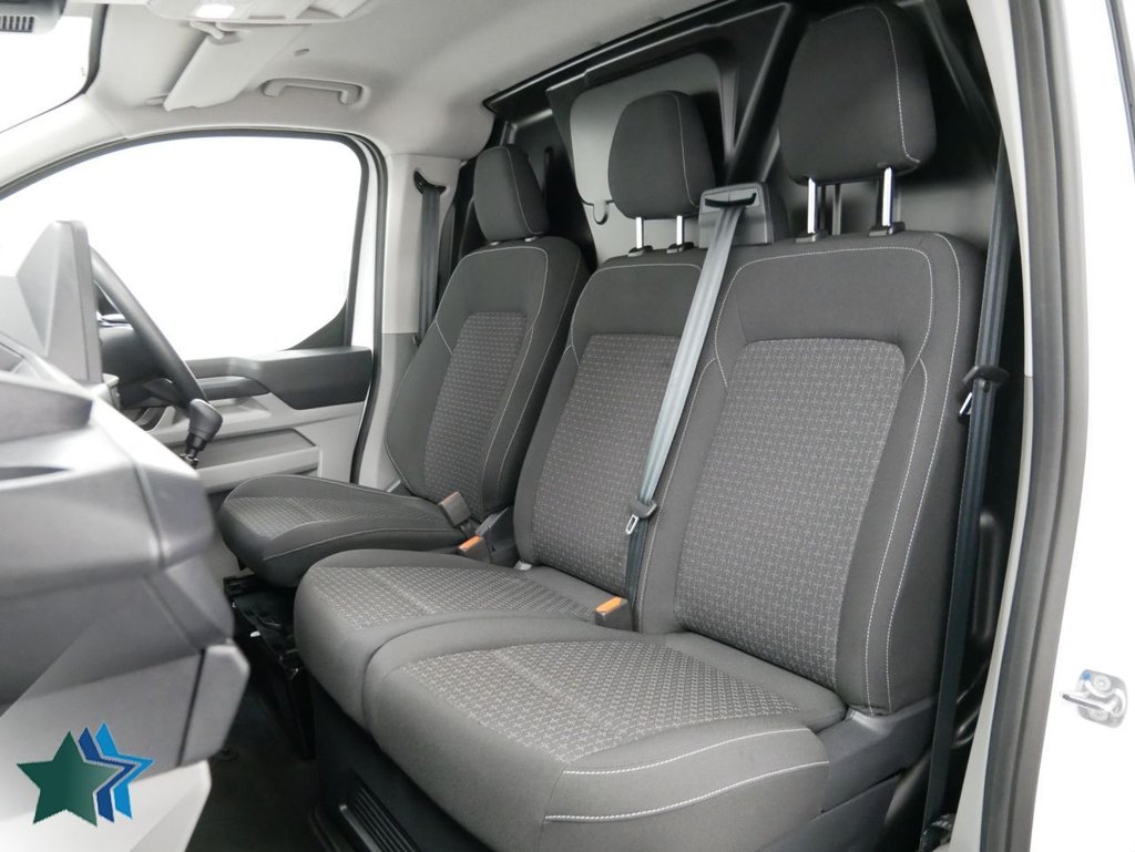 Used Ford Transit Custom 2024 for sale - 77525978: Photo 4