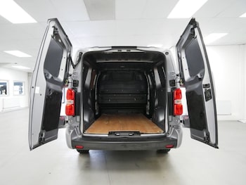 Used Vauxhall Vivaro 2023 for sale - 78246688: Photo