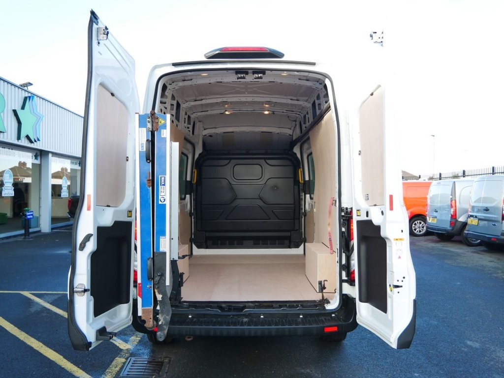 Used Ford Transit 2021 for sale - 76631821: Photo 4