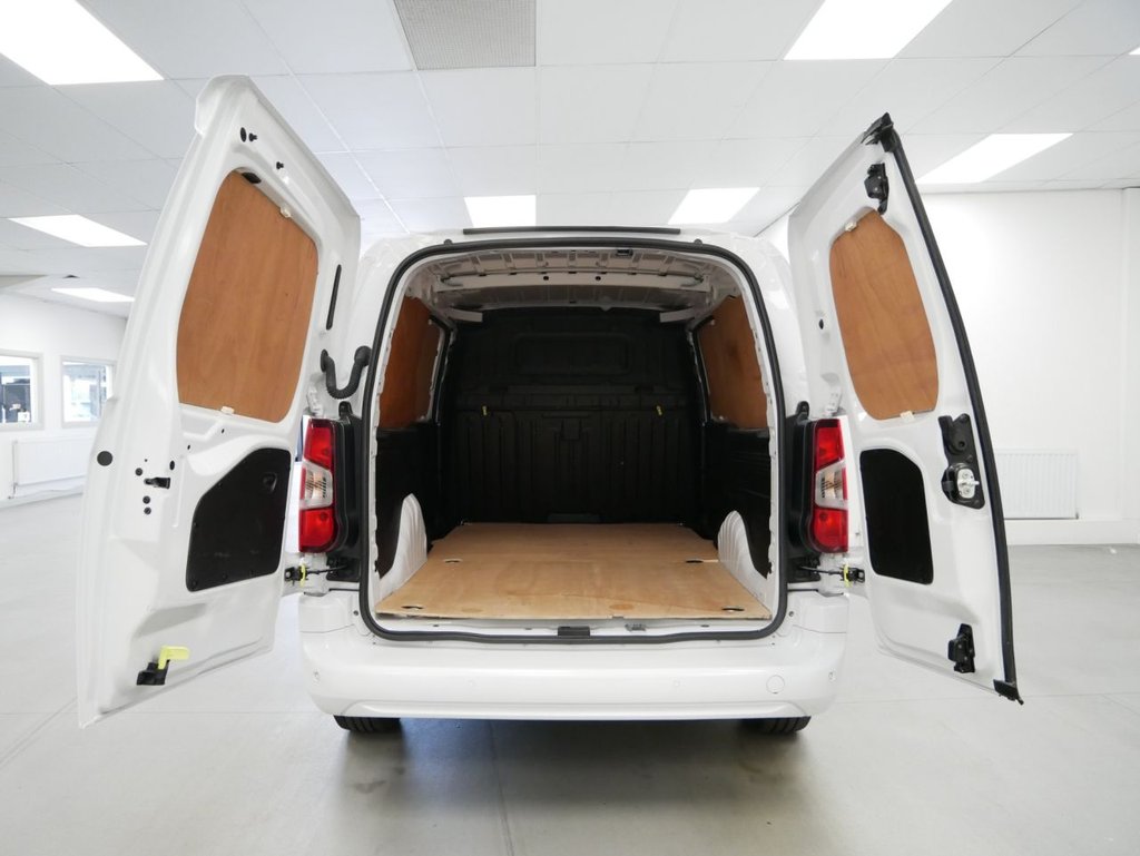 Used Vauxhall Combo 2023 for sale - 78110250: Photo 6