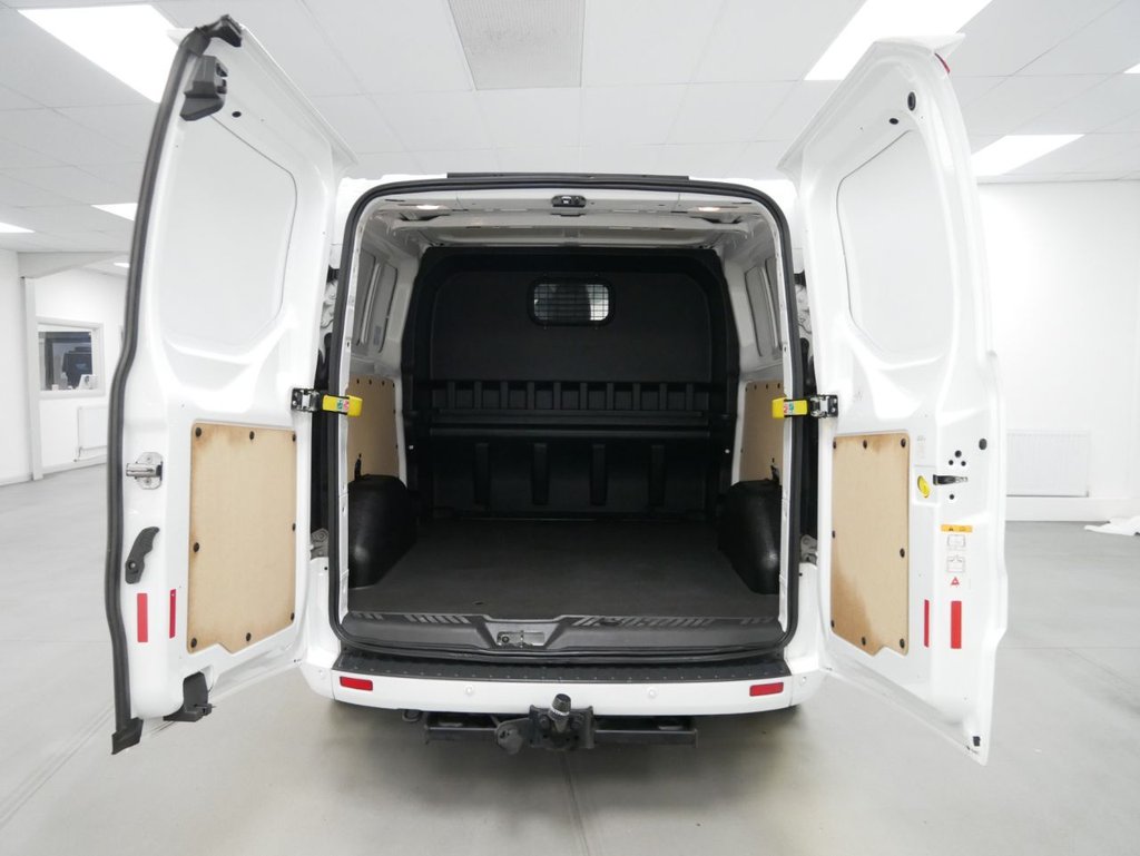 Used Ford Transit Custom 2016 for sale - 77388846: Photo 2