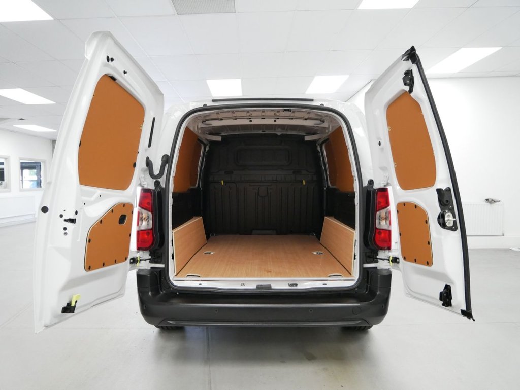 Used Toyota ProAce 2023 for sale - 77936463: Photo 6