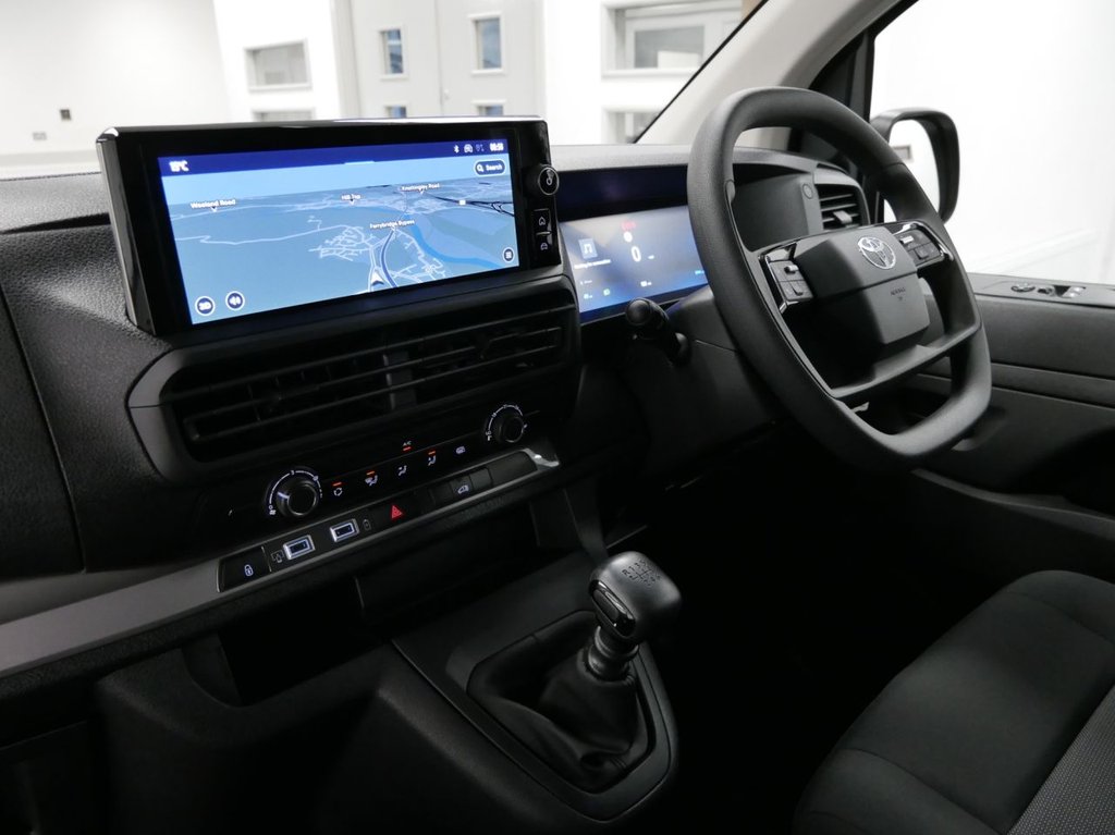 Used Toyota ProAce 2024 for sale - 76909822: Photo 2