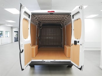 Used Peugeot Boxer 2024 for sale - 78631582: Photo