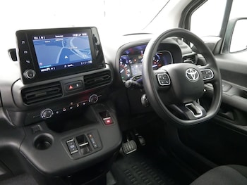 Used Toyota ProAce 2024 for sale - 78200426: Photo