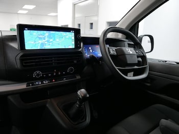 Used Vauxhall Vivaro 2024 for sale - 76654767: Photo