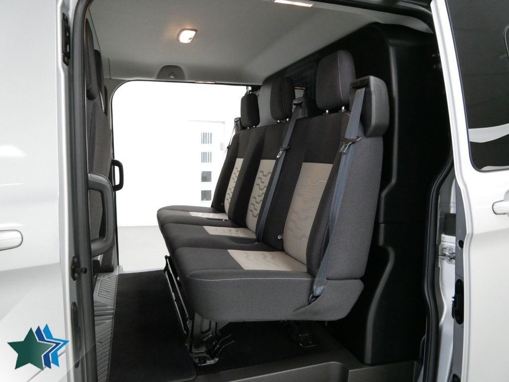Used Ford Transit Custom 2018 for sale - 78082635: Photo 2