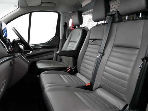Used Ford Tourneo Custom 2022 for sale - 75671685: Photo 6