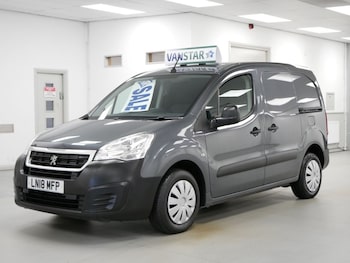 Used Peugeot Partner 2018 for sale - 75974579: Photo
