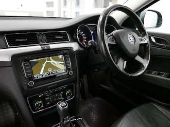 Used Skoda Superb 2014 for sale - 77132944: Photo