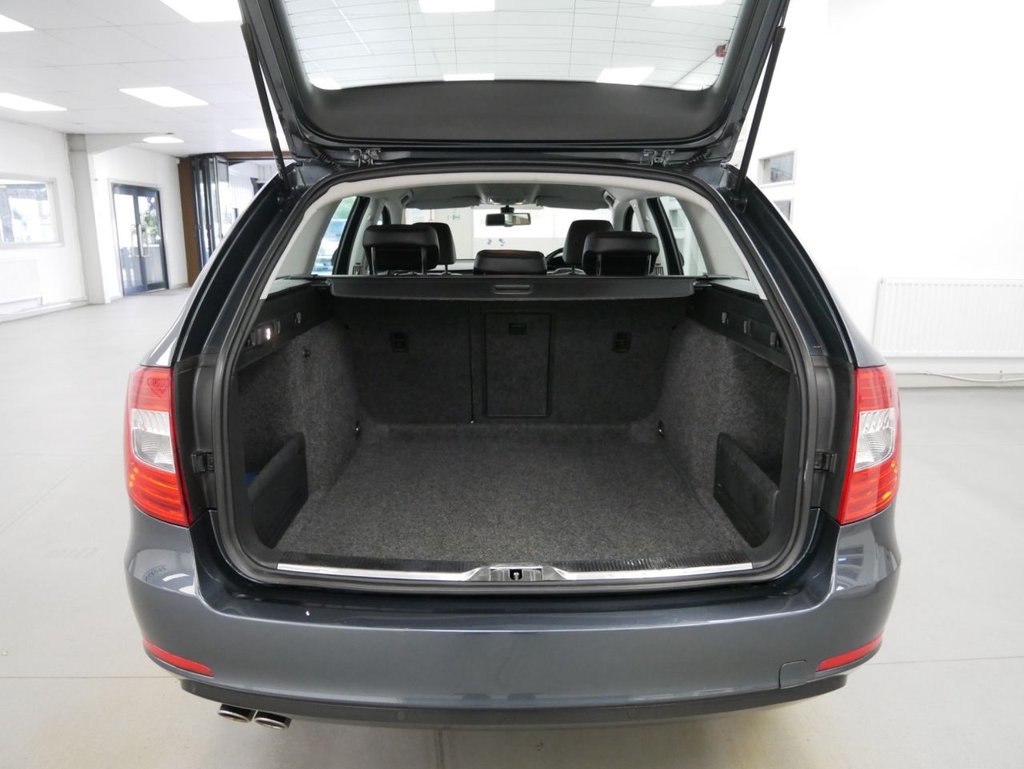 Used Skoda Superb 2014 for sale - 77132944: Photo 8