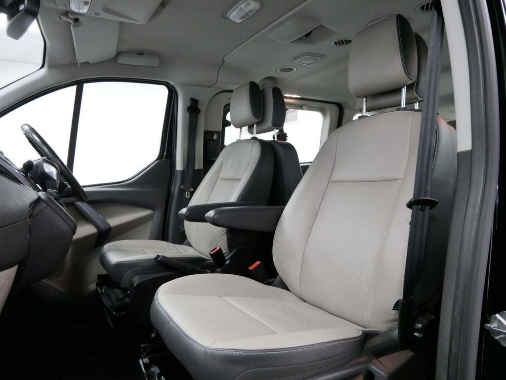 Used Ford Tourneo Custom 2017 for sale - 76416944: Photo 8