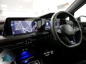 Used Volkswagen Golf 2023 for sale - 77498428: Photo