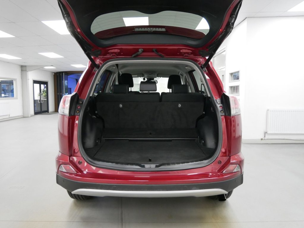 Used Toyota RAV4 2018 for sale - 77293152: Photo 7