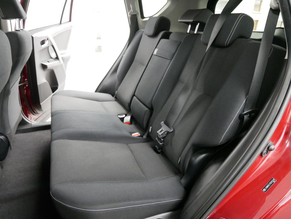 Used Toyota RAV4 2018 for sale - 77293152: Photo 8