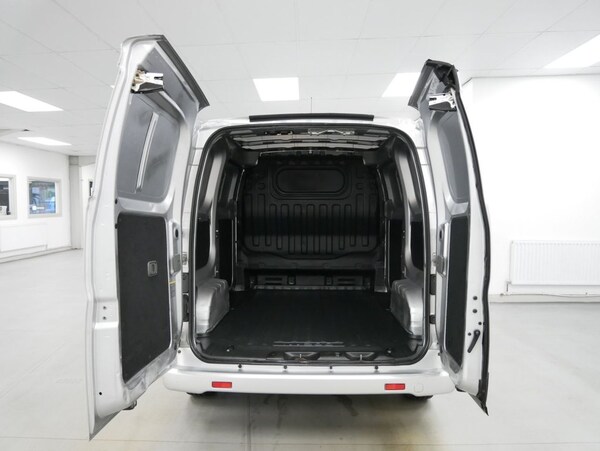Used Nissan NV200 2017 for sale - 76303520: Photo 4