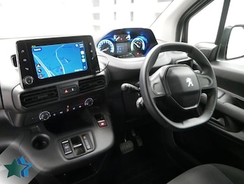 Used Peugeot Partner 2023 for sale - 79423043: Photo
