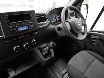 Used Nissan Interstar 2022 for sale - 76417035: Photo