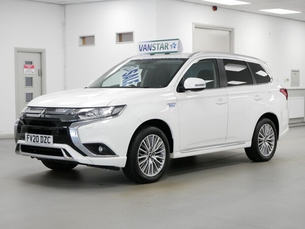 Used Mitsubishi Outlander 2020 for sale - 74756223: Photo 2