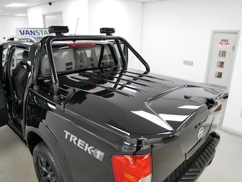 Used Nissan Navara 2018 for sale - 76356110: Photo