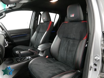 Used Toyota Hilux 2023 for sale - 79563121: Photo