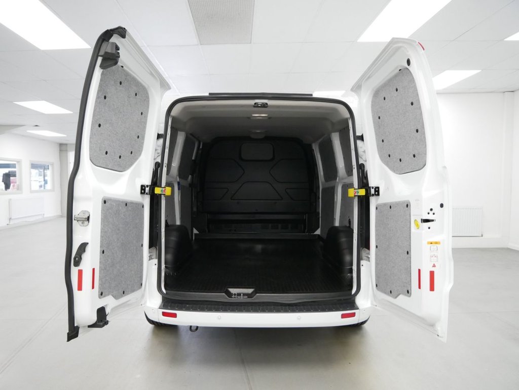 Used Ford Transit Custom 2017 for sale - 77990955: Photo 2