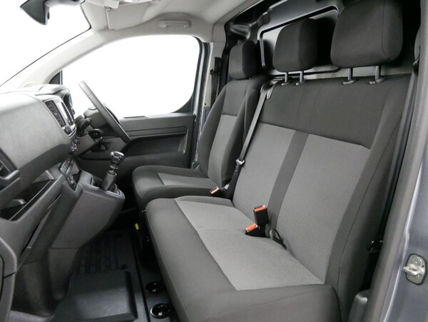 Used Vauxhall Vivaro 2023 for sale - 76223616: Photo 3