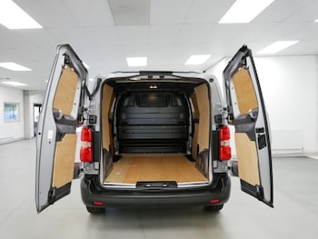 Used Vauxhall Vivaro 2023 for sale - 76223616: Photo 4