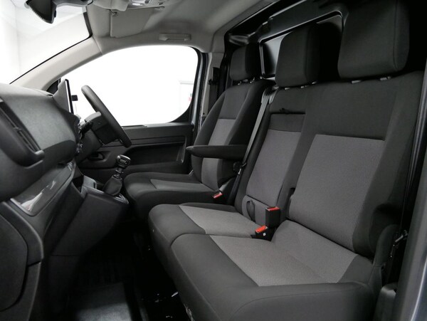 Used Vauxhall Vivaro 2024 for sale - 76132120: Photo 5