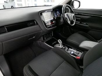 Used Mitsubishi Outlander 2020 for sale - 74410835: Photo