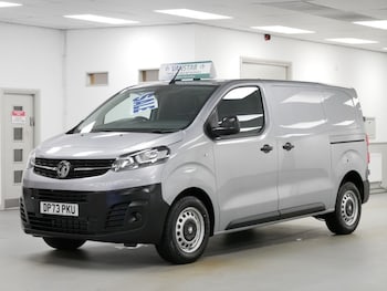 Used Vauxhall Vivaro 2023 for sale - 76202472: Photo 2