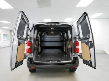 Used Vauxhall Vivaro 2023 for sale - 76202472: Photo 4