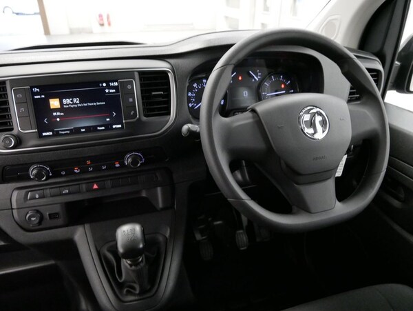 Used Vauxhall Vivaro 2023 for sale - 76202472: Photo 5