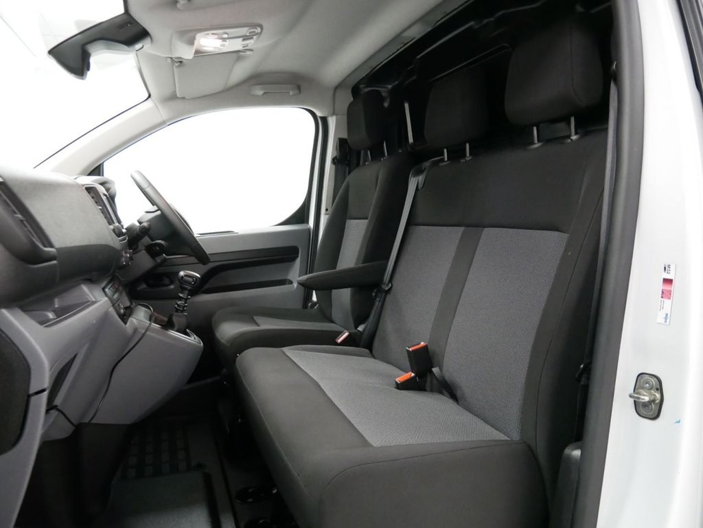 Used Vauxhall Vivaro 2022 for sale - 77231895: Photo 6