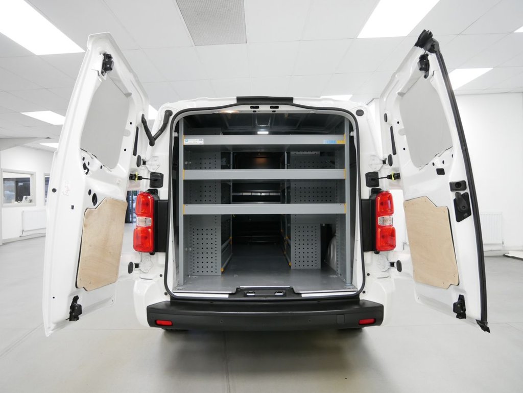 Used Vauxhall Vivaro 2021 for sale - 76923235: Photo 2